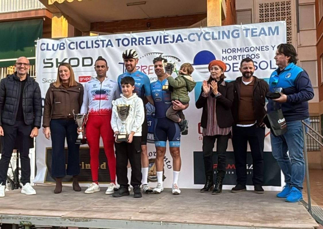 Roberto González conquista en Torrevieja la Clásica Carrera Ciclista de ...